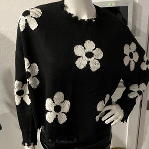 Chic Black Floral Knit Sweater